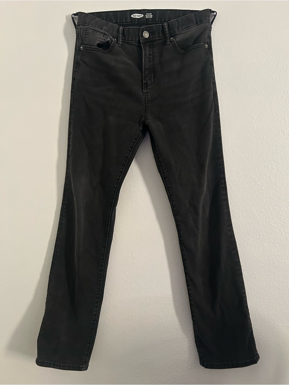 Old Navy Men’s Slim Straight Black Jeans